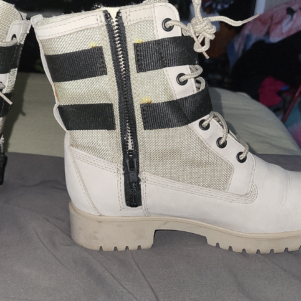 Timberland Women's White and Black Combat Boots - Picture 6 of 12